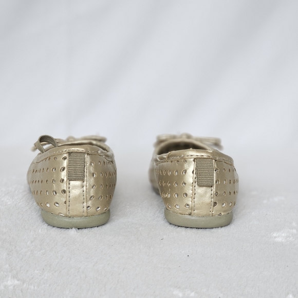 CARTER'S | Toddler Girl's Perforated Gold Ballet Flats, Size 6 - Picture 7 of 7